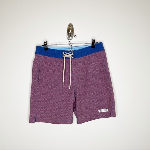 Fair Harbor The Nautilus Boardshort Red Waves Unlined 8" Size 30 - Picture 2 of 6